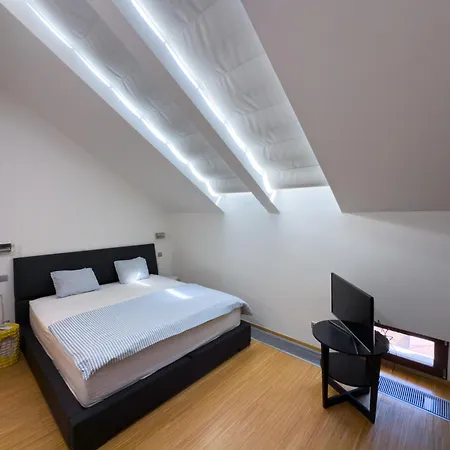 דירה Loft-style& Modern In The Center Of