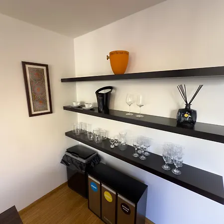 דירה Loft-style& Modern In The Center Of פראג