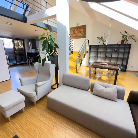 Apartment Loft-style& Modern In The Center Of