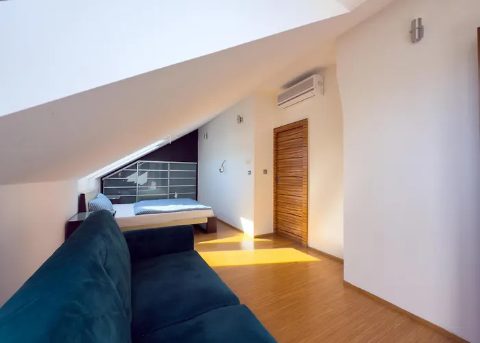 Loft-style& Modern In The Center Of Appartamento