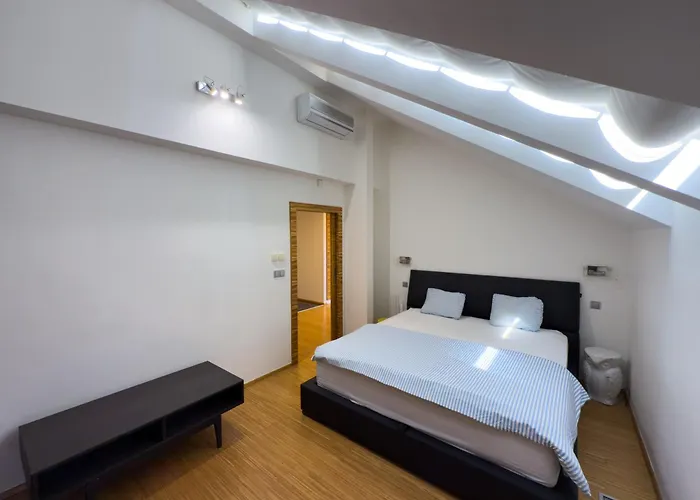 Appartamento Loft-style& Modern In The Center Of *