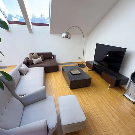 Apartman Loft-style& Modern In The Center Of